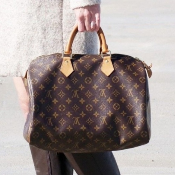 Louis Vuitton Handbags - Auth Louis Vuitton Speedy 30 Satchel Bag 388L3214
